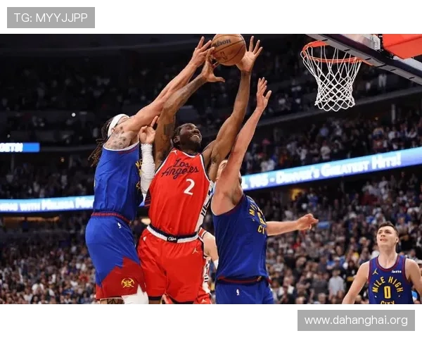 斗球体育直播电脑版本与手机版的区别分析，选择最适合你的观看方式